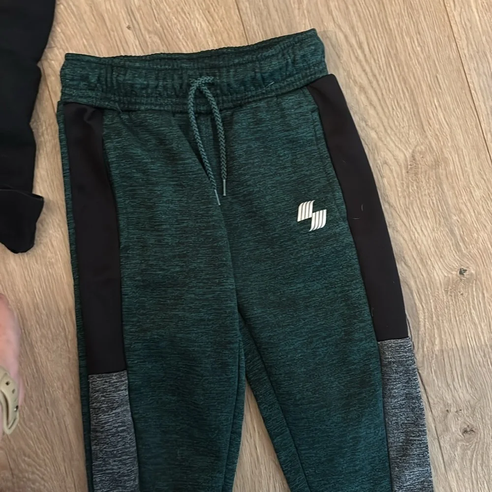 The Children's Place Black and Green Jogger Sweatpants